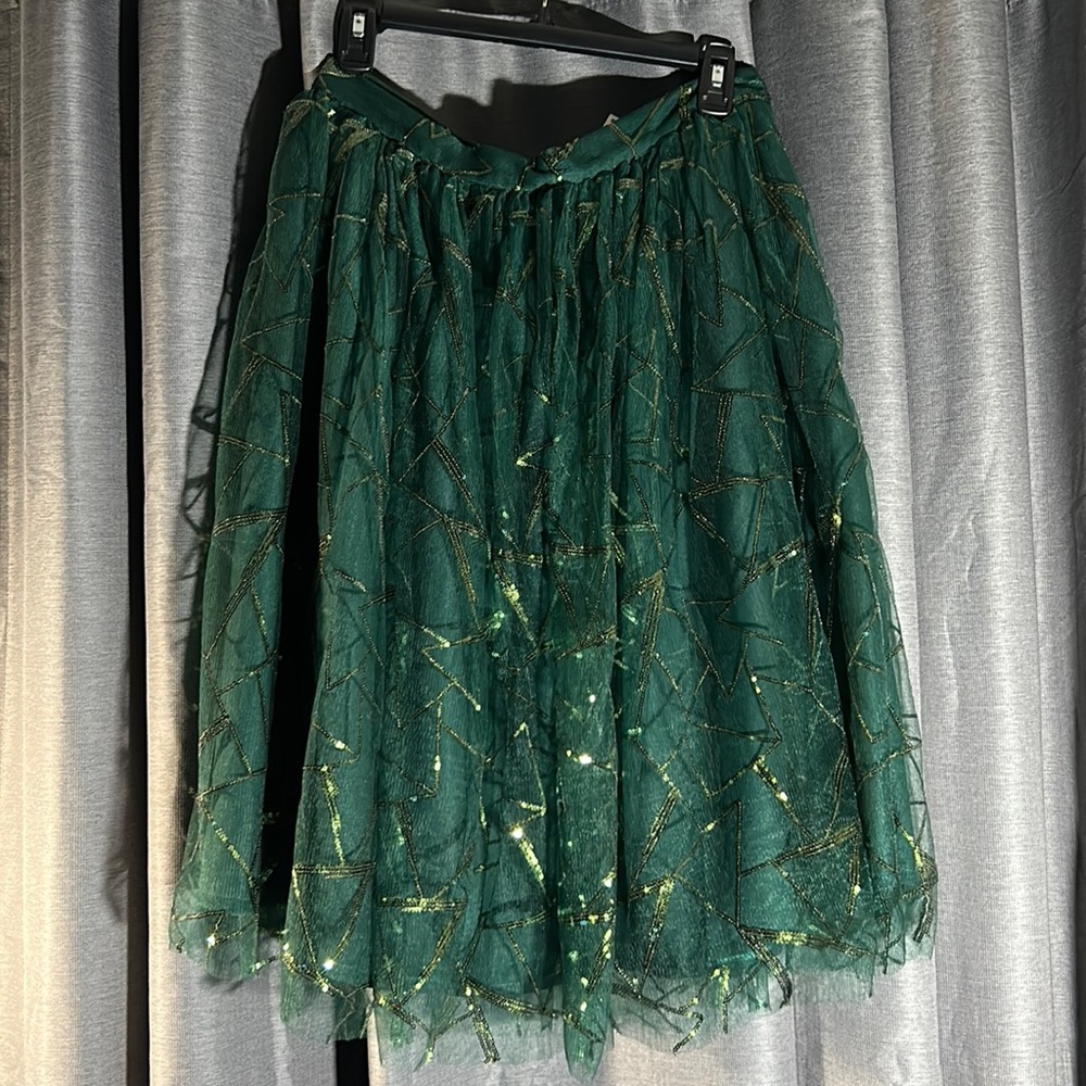 Unique Vintage Emerald Green Chiffon Sequined Pattern Skirt